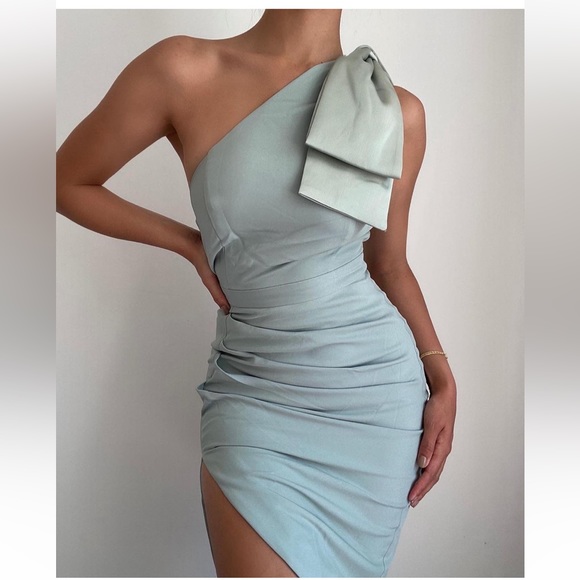 Gorgeous Lavish Alice bow shoulder wrap midi dress in sage green - Picture 1 of 7